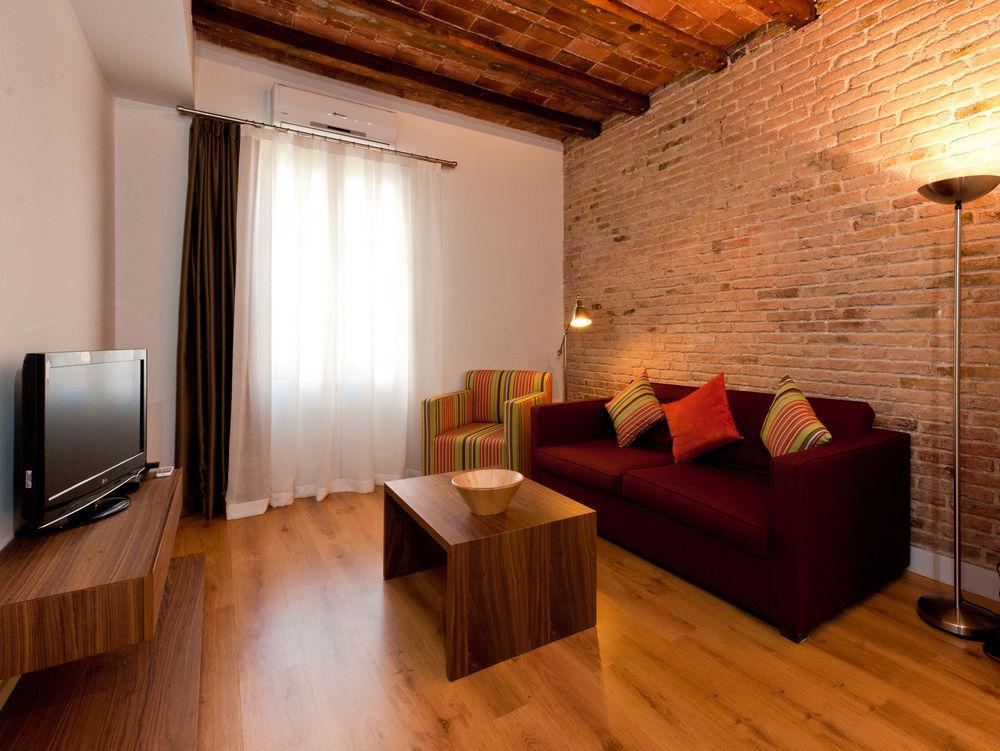 Weflating Gracia Apartment บาร์เซโลนา ภายนอก รูปภาพ