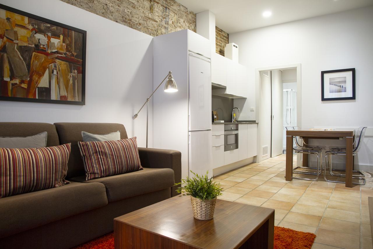 Weflating Gracia Apartment บาร์เซโลนา ภายนอก รูปภาพ