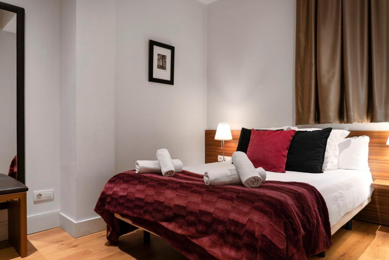 Weflating Gracia Apartment บาร์เซโลนา ภายนอก รูปภาพ