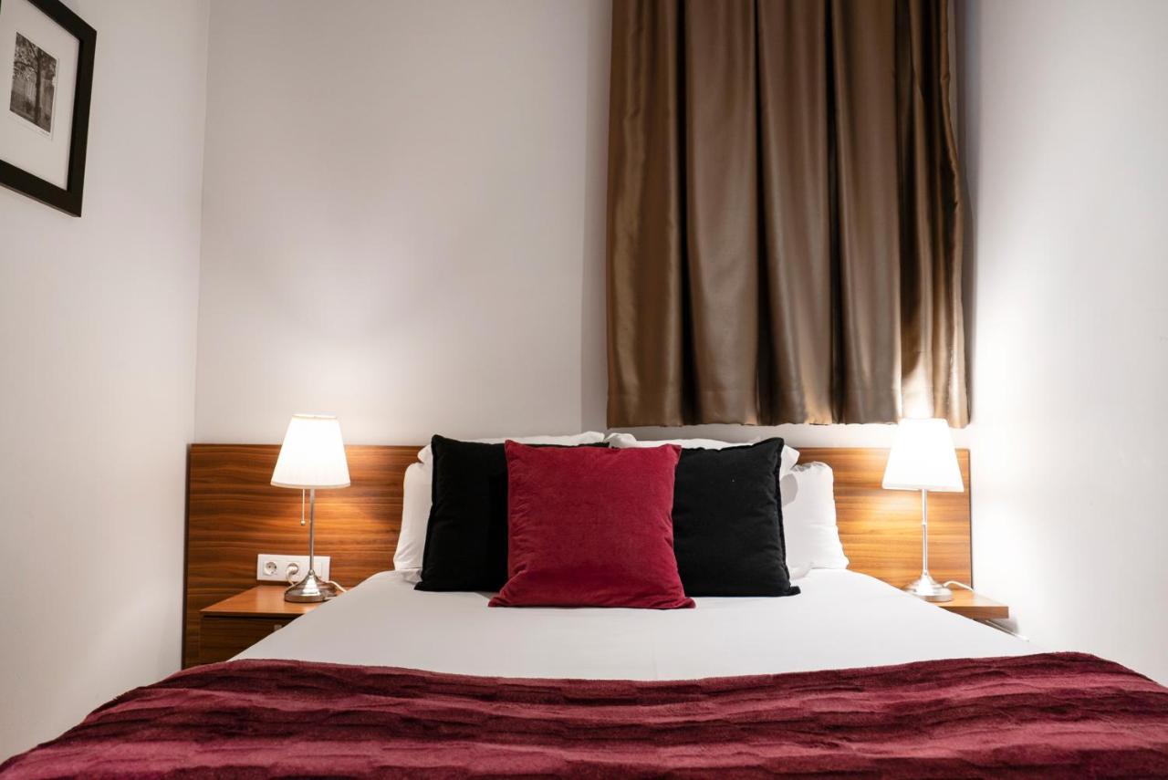 Weflating Gracia Apartment บาร์เซโลนา ภายนอก รูปภาพ